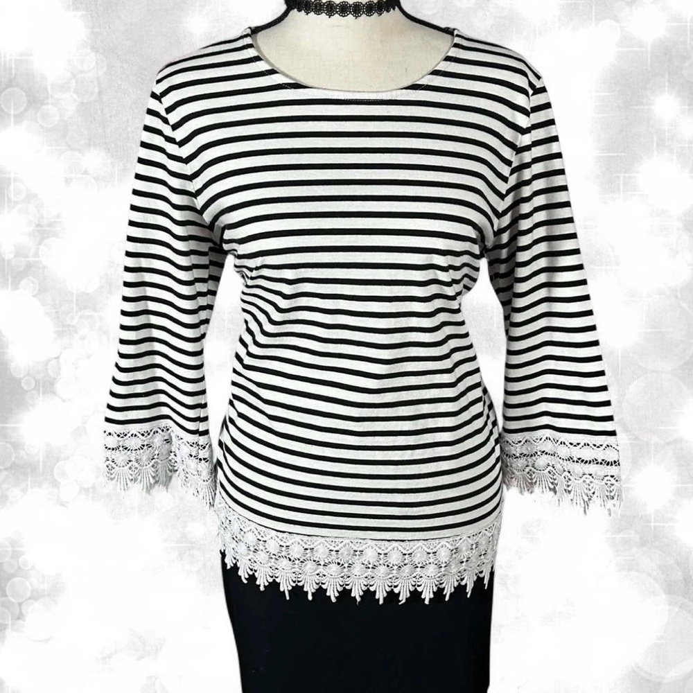 Alt Style Vampy Goth Black and White Striped Lace Trim Long Sleeve Top